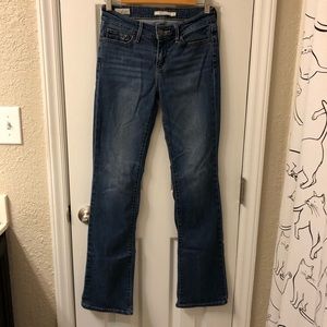 Levi’s 715 women’s medium wash bootcut jeans 26